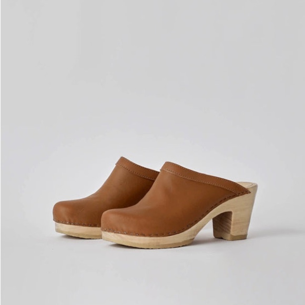 No. 6 Women’s Old School Clog on High Heel in Palomino Size 35 (6)